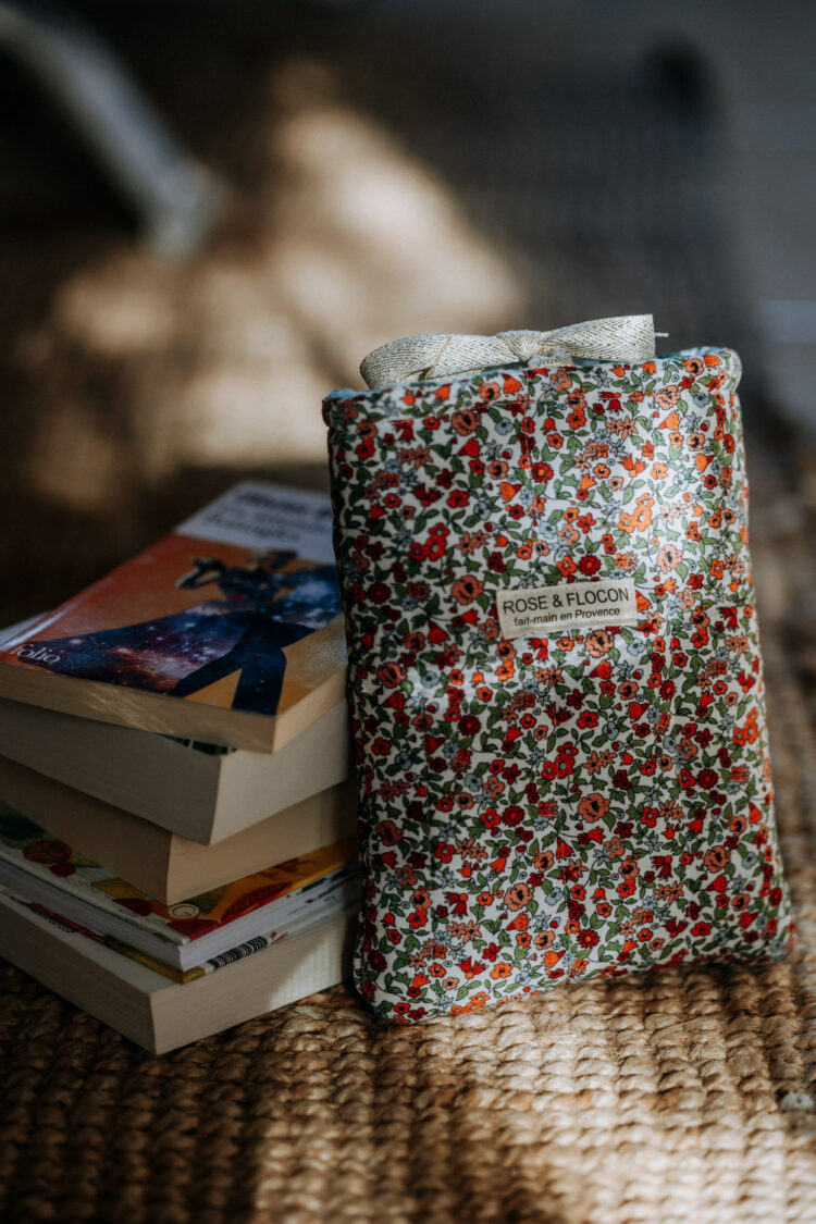 Pochette à livres rouge