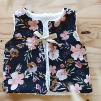 Gilet de berger Fleurs fond noir