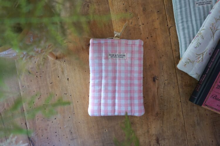 Pochette à livres vichy rose