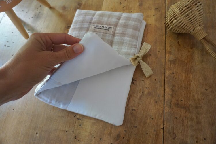 Protège carnet de santé petites cerises – Image 2