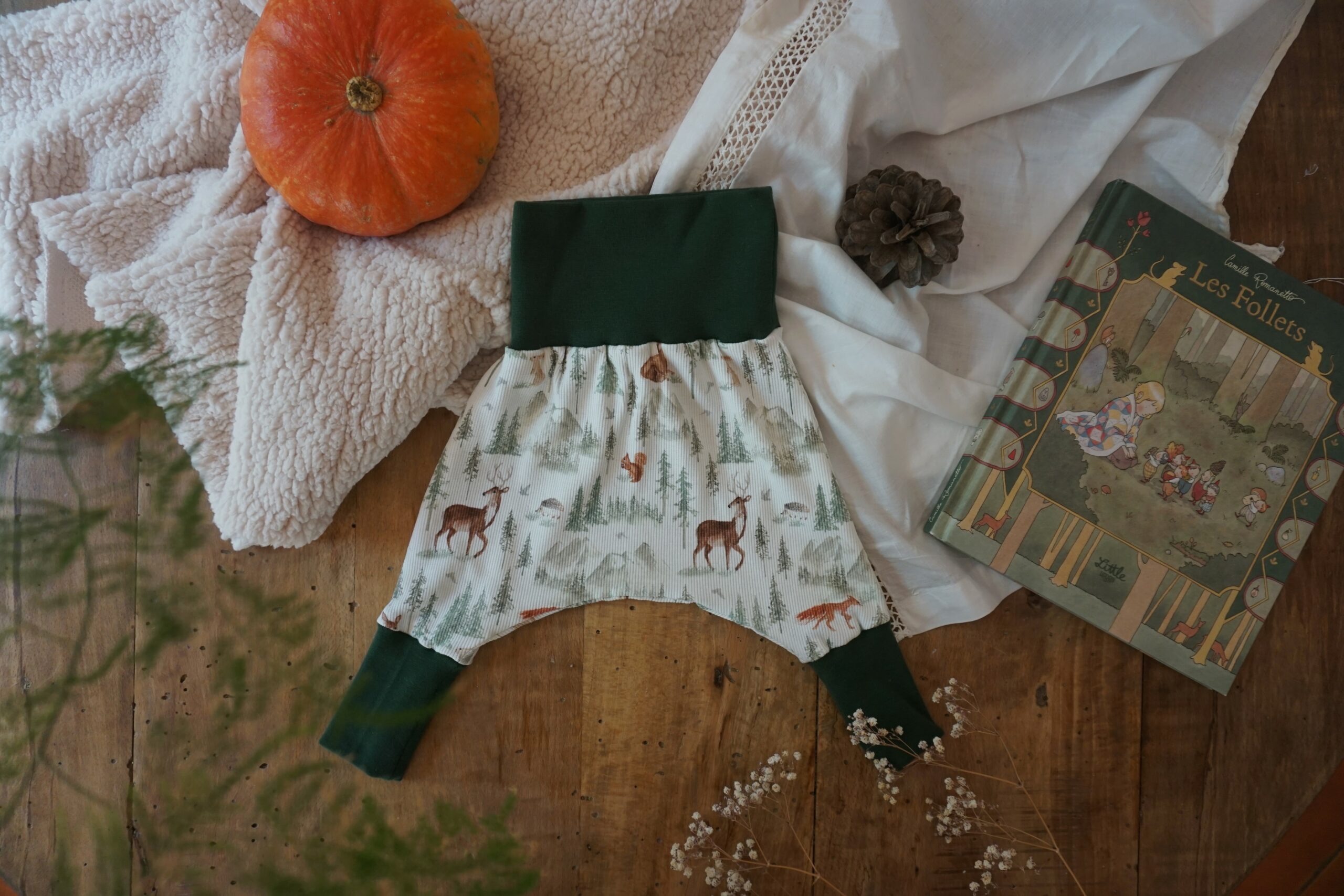 Sarouel évolutif Dans les Bois