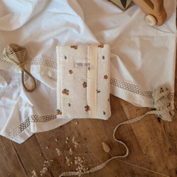 Protège carnet de santé Oranges